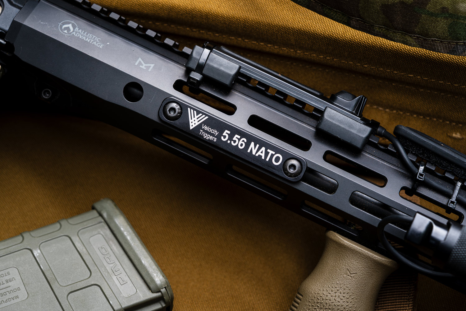 Velocity Triggers AR-15 Upper Parts M-LOK Caliber ID Tags in alluminio nero