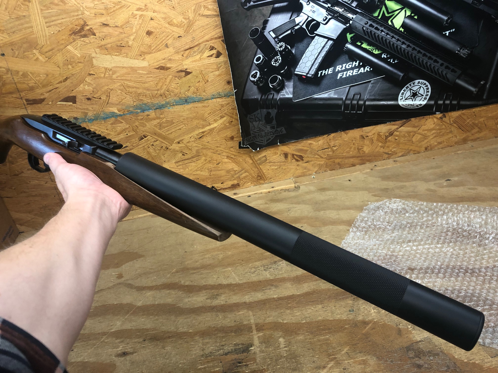 Liberty Suppressors IDF 10/22 soppressore integrale fissaggio permanente
