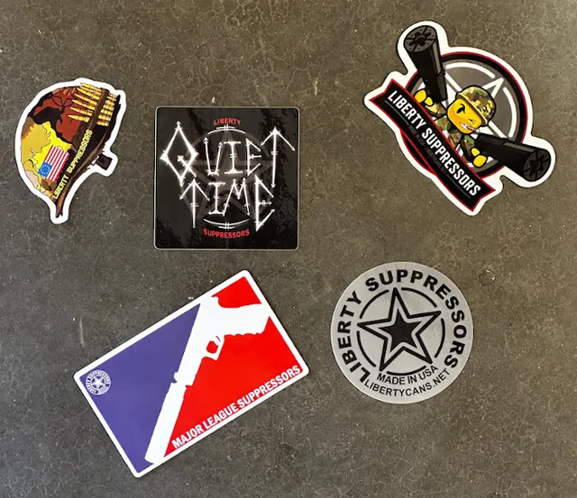 Liberty Suppressors Liberty Merch Swag Sticker Packet – With patch adesivi 5 pezzi con patch