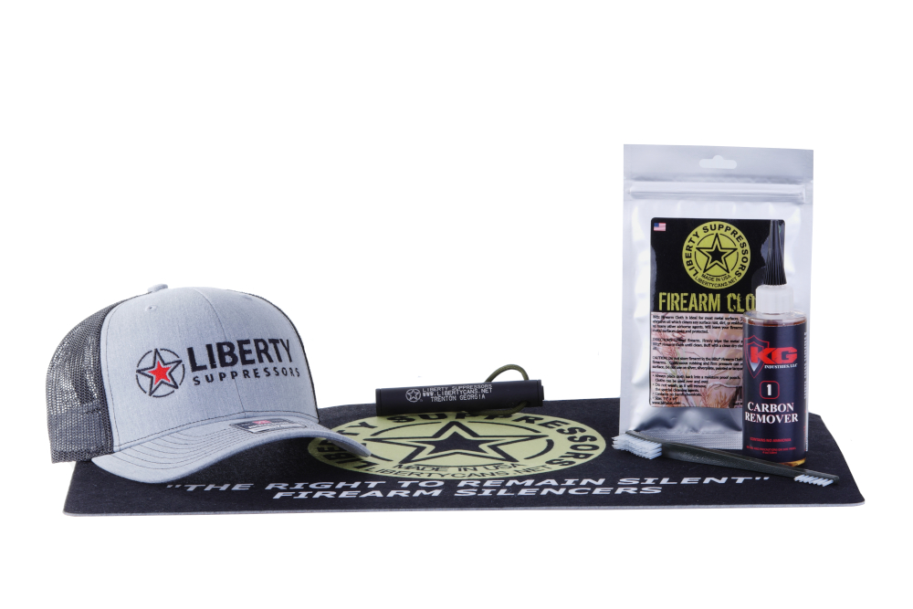 Liberty Merch Liberty Kit kit pulizia, cappellino e portachiavi