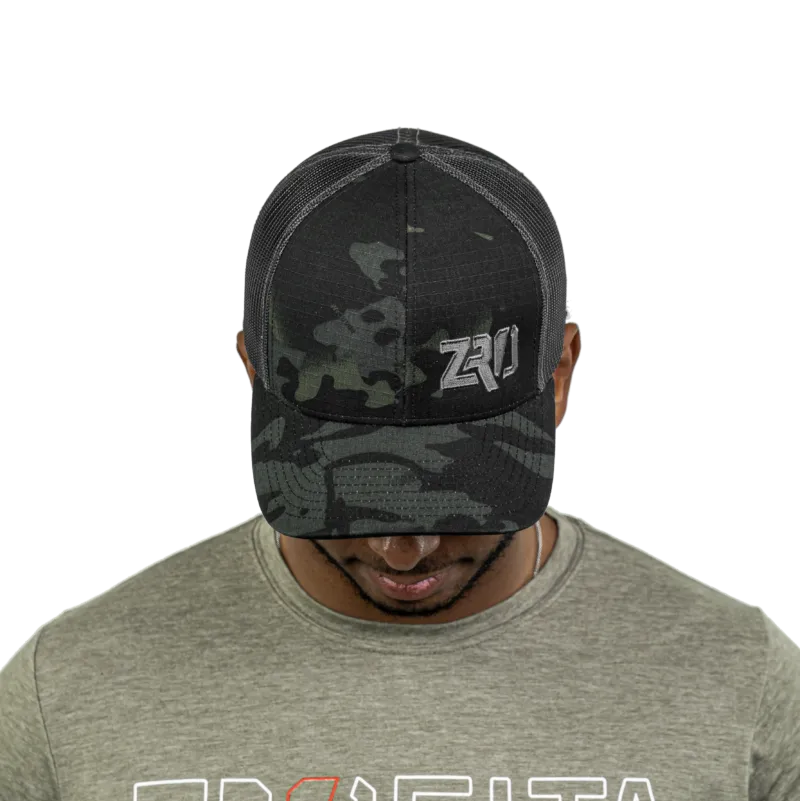 ZRO Delta Abbigliamento ZRODelta Black Multicam Trucker Hat cappellino nero