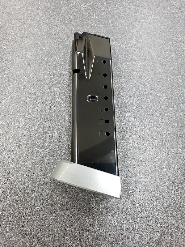 Dlask Arms CZ Custom & Accessories CNC Base Plates for CZ SP-01 18-Rd Magazines, Black or Silver piastre caricatore